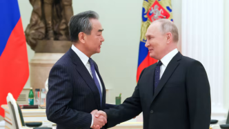 中俄在国际事务加强团结协作，普京点赞中国外交部