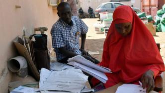 尼日利亚大选：执政党候选人暂时领先，反对党质疑结果被操纵