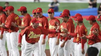 一记全垒打震惊日本队，年轻的中国棒球回归世界大赛舞台