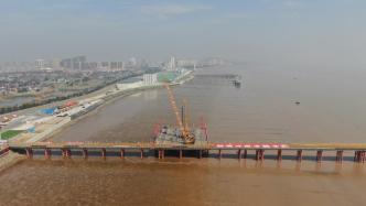 世界最长跨海高速铁路桥海上工程正式开工，全长29.2公里