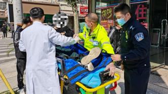 温州一男子烧煤炭欲自杀被民警救下，家属送水果答谢民警
