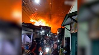 印尼雅加达一加油站发生爆炸，已致数十人死亡