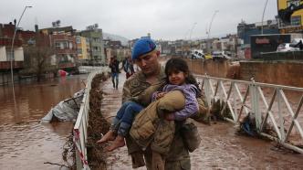 早安·世界｜土耳其震区强降雨已致14人遇难，数人失踪