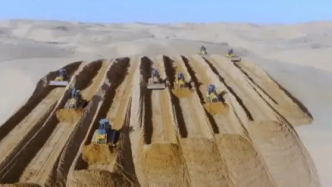 壮观！百辆推土机纵横鄂尔多斯大漠