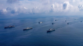 美韩海军进行登陆兵护航演习