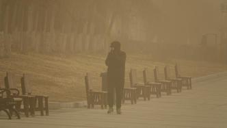 北方被大风沙尘侵扰，南方激烈暴雨强对流来袭