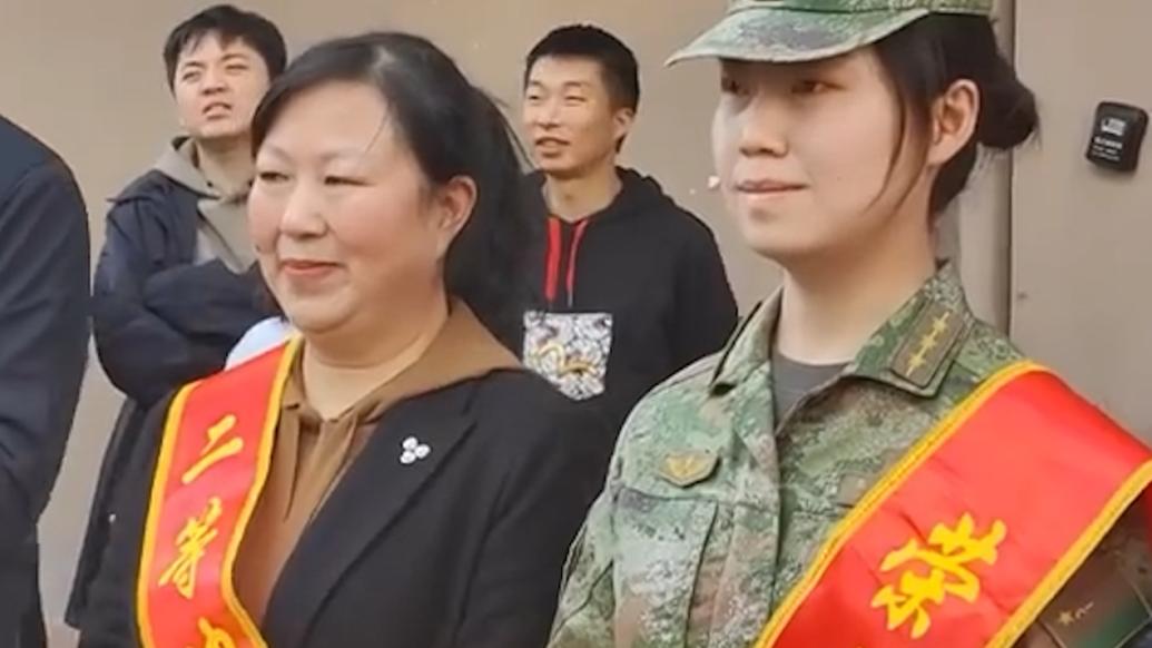 祝贺！云南女孩李洋上尉荣立二等功