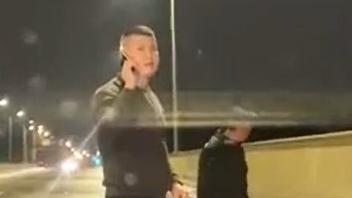 男子偶遇走失老人，根據(jù)衣服吊牌聯(lián)系其家人送回