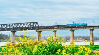 全国铁路4月1日实行新的货物列车运行图，货运保障能力进一步优化