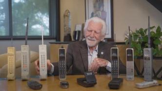 手机诞生50年了！“手机之父”抱怨：人们看手机太多，疯了