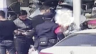 安徽迎江警方摧毁卖假鞋团伙，嫌疑人被抓时谎称自己是买鞋的