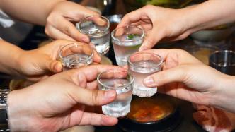 法治日报：聚餐引发伤亡，劝酒陋习怎么破？