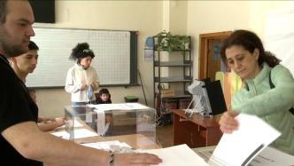 保加利亚举行两年来第五次议会选举