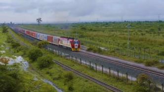 中企承建的蒙内铁路助力肯尼亚经济社会发展