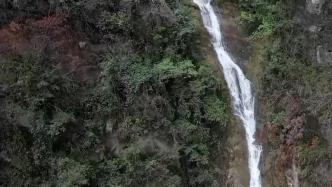 湖南张家界：雨后高山瀑布群秀美壮观