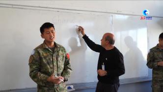 中国赴黎巴嫩维和官兵走进当地学校，中国文化课受欢迎
