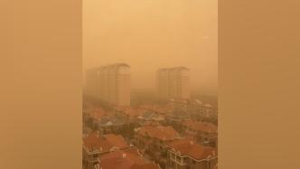呼和浩特市民延时拍摄沙尘暴来袭过程：天空由白色逐渐变黄
