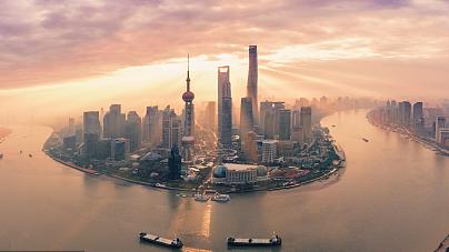 慢直播丨在北外滩记录日月星辰，感受百年上海朝气澎湃