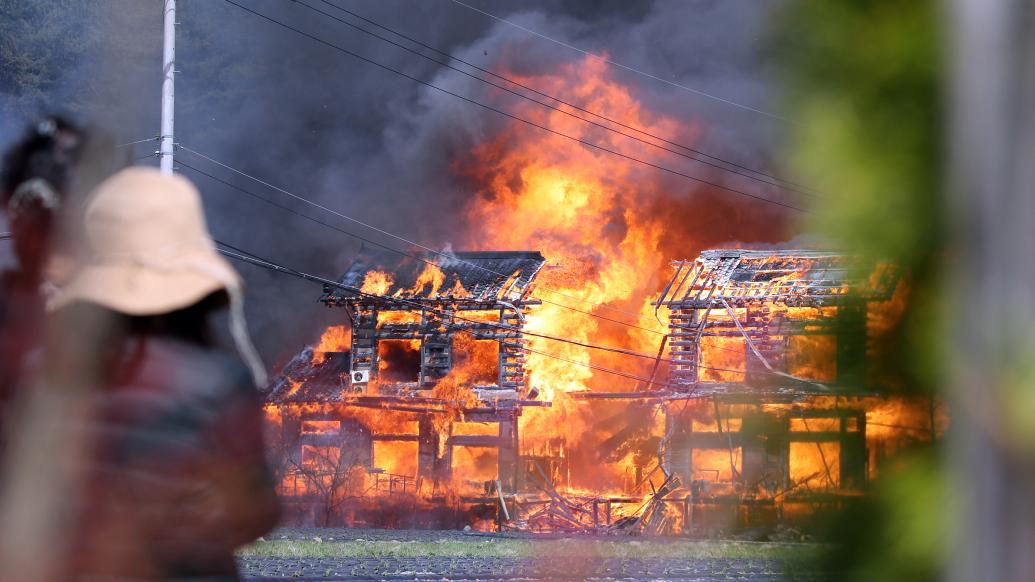 韓國大型山火已致17人傷亡，韓總統宣布江陵市為特別災區