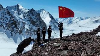 海拔3600米，踏查民警让新疆边境路上红旗飘扬