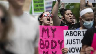 美联邦最高法院：暂时阻止下级法院对一款堕胎药进行限制