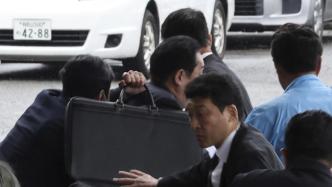 日本首相死里逃生，多角度看安保人员现场紧急处理
