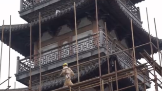 始建于南宋的上海文物法华塔正在修缮：采用苏州御窑瓦片