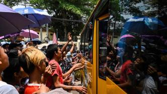 图片故事｜缅甸政府发布特赦令，超3000人重获自由