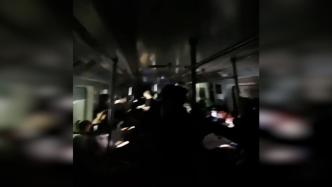 乘客反映地铁行驶中停车关灯关空调，武汉地铁：目前正常运行