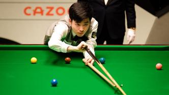 中国小将斯佳辉爆冷绝杀墨菲，晋级斯诺克世锦赛16强