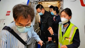 一趟航班搭载两例人体捐献器官，空铁联动为患者送去“生命希望”