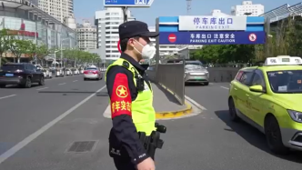 五一上海火车站、客运站迎来人流高峰，警方已开展疏导工作