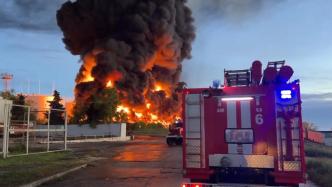 黑海一港口油库遭无人机袭击起火，乌方称是为报复俄军