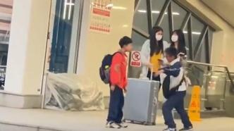 哪里都是舞臺(tái)！南昌2名學(xué)生在地鐵站門口斗舞