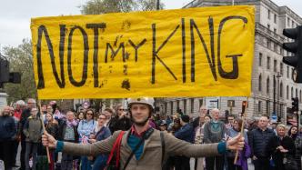 英王加冕期间52名反君主制抗议者被逮捕，英议员：这不民主