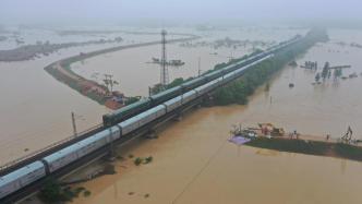 直播录像丨江西丰城河堤溃口220名被困群众已转移，直击封堵现场