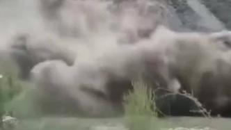 视频丨四川阿坝公路发生高位垮塌，暂无法预计恢复通行时间