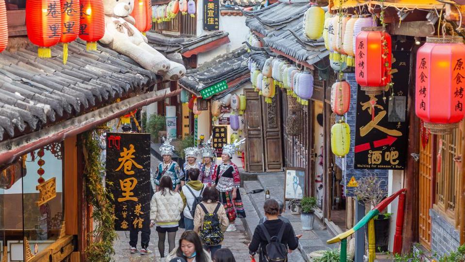 A股旅游股深度调整,机构预测二季度环比进一步修复确定性强_地产界_澎湃新闻-The Paper