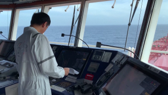 “鲁蓬远渔028”倾覆搜救进展：已发现并打捞起2具遇难者遗体