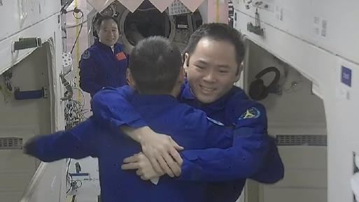 视频｜神舟十六号3名航天员顺利进驻中国空间站