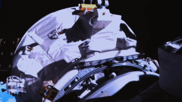 天舟五號貨運飛船完成與空間站組合體再次交會對接