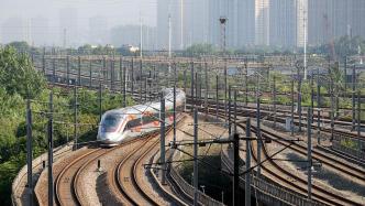 北京铁路：G305次列车发生设备故障，致部分列车晚点