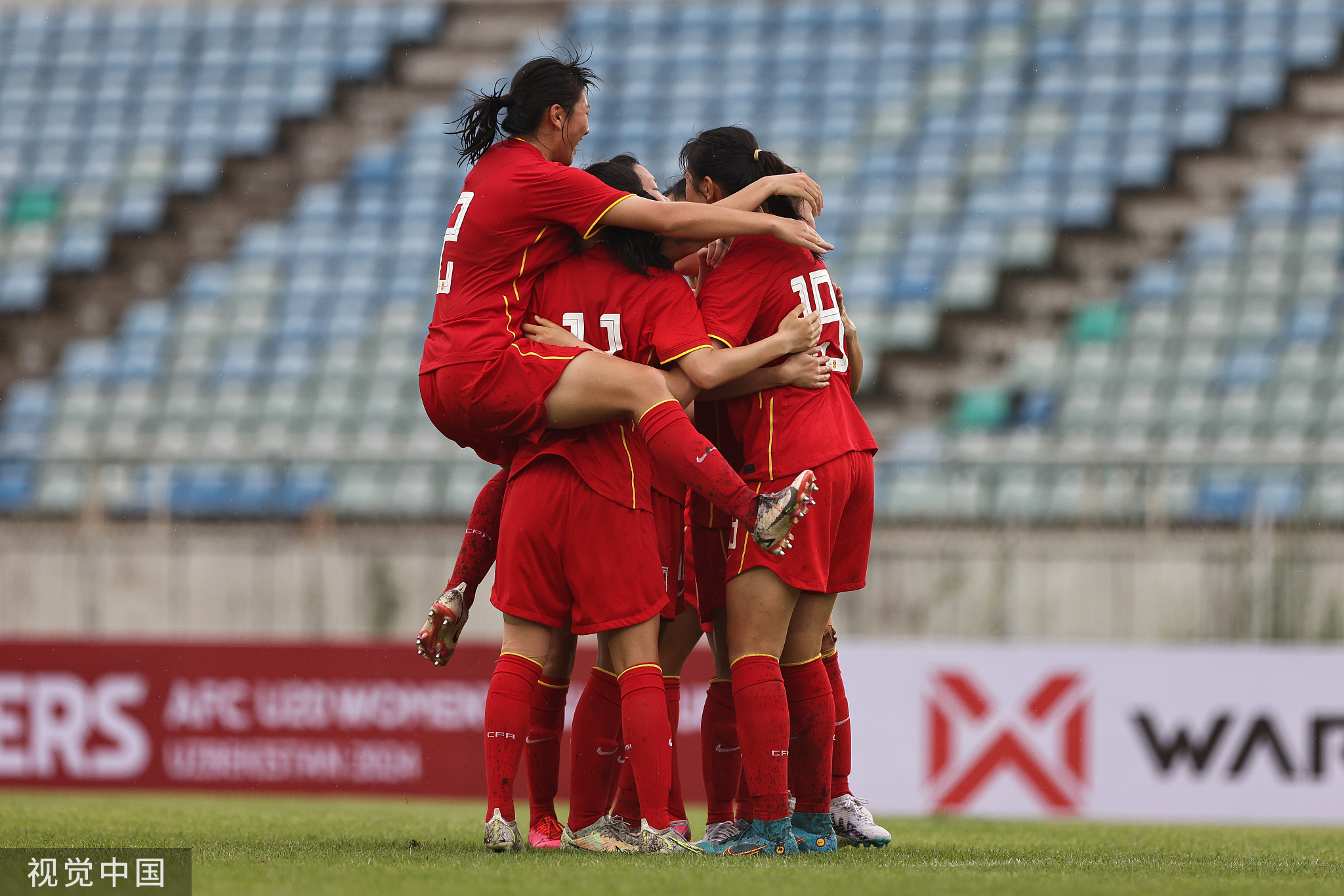 中国U20女足抵达老挝万象，3月8日16:00迎战预选赛首个对手菲律宾-直播吧