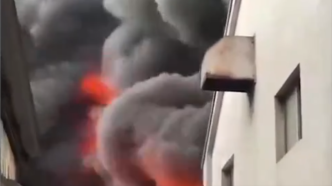视频丨苏州一厂房起火浓烟滚滚，官方通报：已扑灭无人受伤