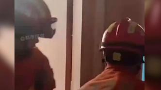 高考前50分钟考生被锁家中，消防“极速”破门救援