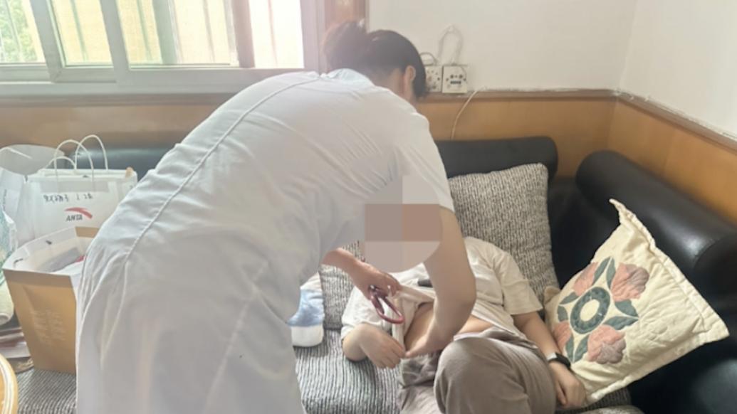 考生突發不適,醫護狂奔上6樓救助