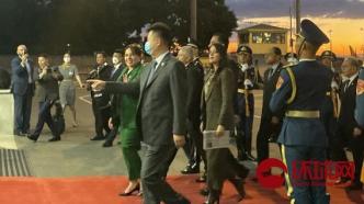 洪都拉斯总统抵达北京