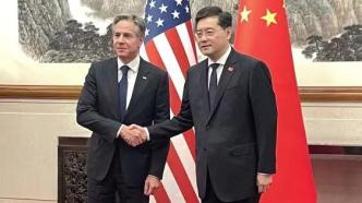 现场丨秦刚与布林肯在北京举行会谈，双方握手致意