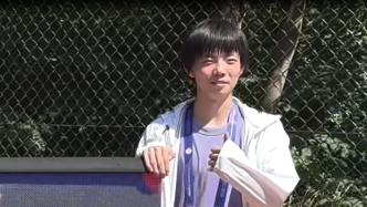 中国网球少年特奥会创历史，这位“冷面酷哥”的偶像是李娜