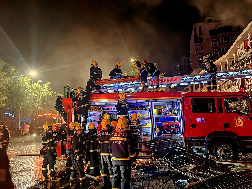 银川烧烤店燃气爆炸事故已致31死,当地启动为期三天专项检查